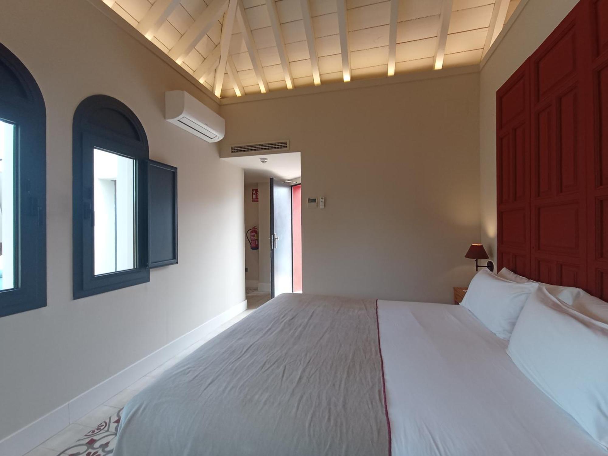 Uma Suites Parada Del Marques เซบีญา ภายนอก รูปภาพ